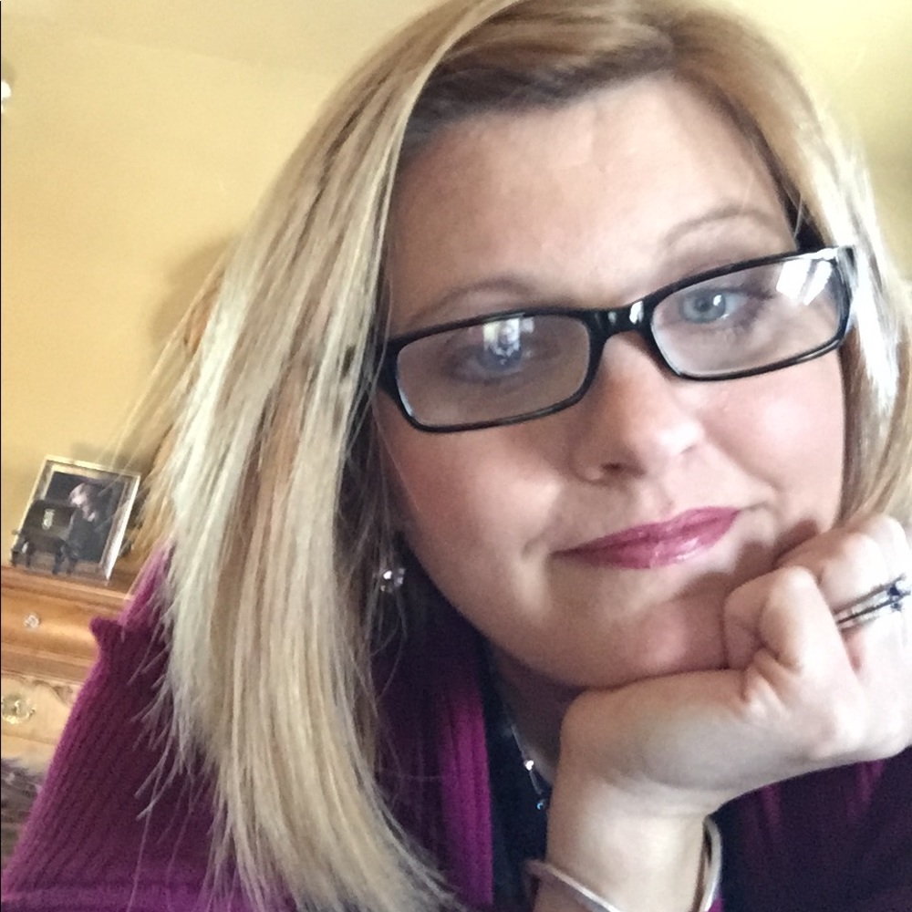 Meet your Posher, Lisa